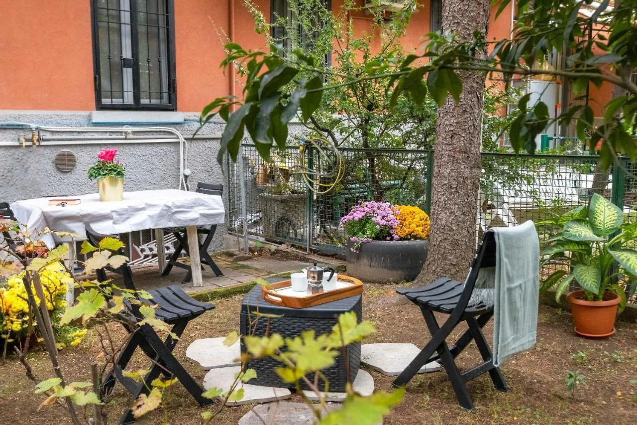 Apartment Giardino San Siro Stadium - Free Parking, Private Garden Milan